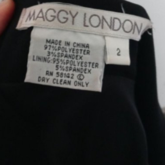 Maggy London V Neck Sleek Black Pencil Dress Sz 2 - Picture 3 of 3